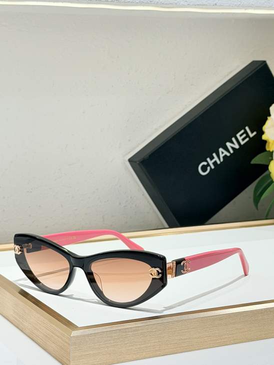 Picture of Chanel Sunglasses _SKUfw81853723fw